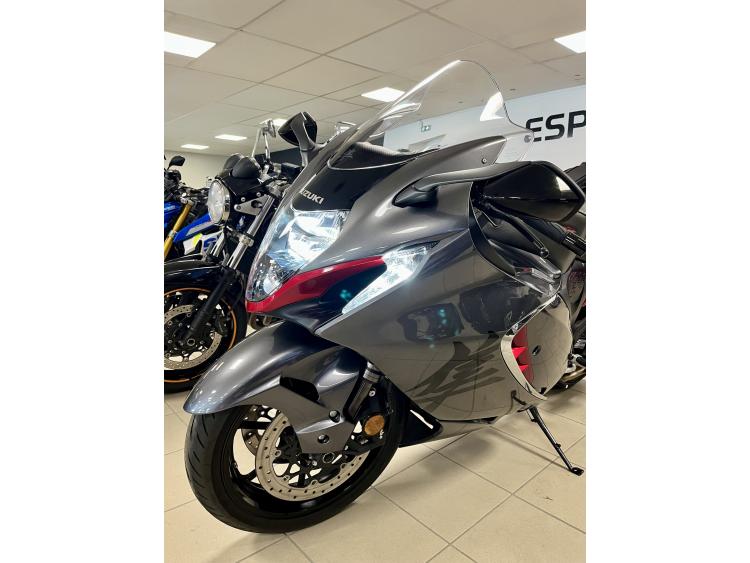 SUZUKI GSX-R 1340 HAYABUSA