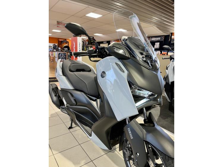 YAMAHA X-MAX 125 TECH MAX