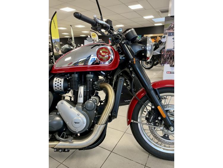 BSA GOLDSTAR 650